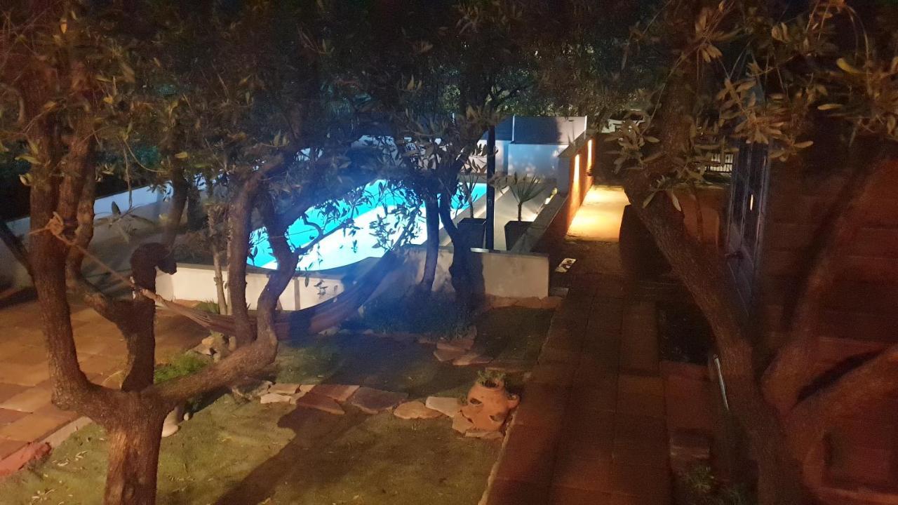 Willa House Oliva With Private Pool And Large Garden Stari Grad  Zewnętrze zdjęcie