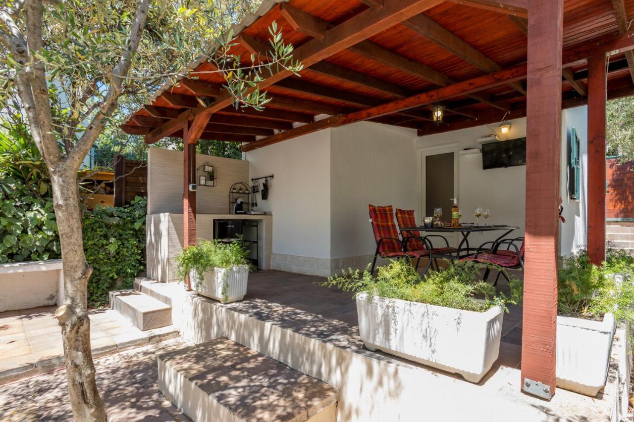 Willa House Oliva With Private Pool And Large Garden Stari Grad  Zewnętrze zdjęcie